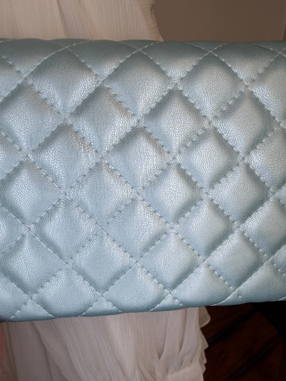 Bagley Mischka NWT RETAIL $68 aqua  quilted Crossbody bag, 8x6appx - Picture 7 of 10